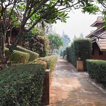 Oyo 758 Phufatara Resort Ban Mae Khachan Exterior foto